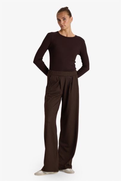 Woman Long Sleeve T-Shirt