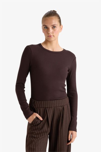 Woman Long Sleeve T-Shirt