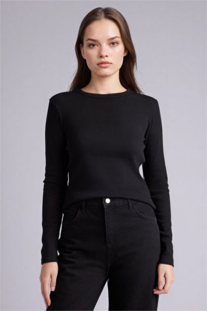 Woman Long Sleeve T-Shirt