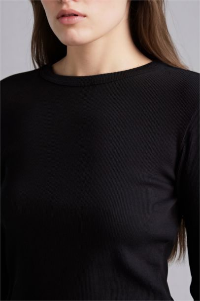 Woman Long Sleeve T-Shirt