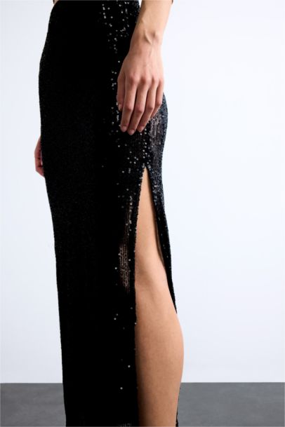Slim Fit Sequined Slit Midi Skirt