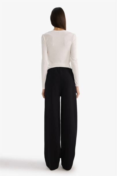 Straight Fit Elastic Waist Thick Sweatpants