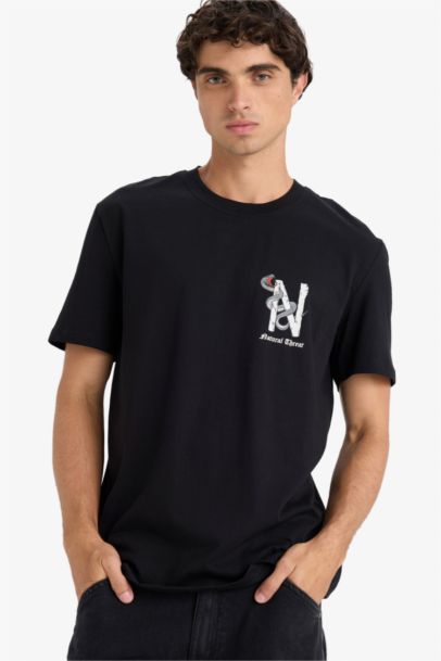 تيشيرت نص ردن مطبوع قصة عادية بياخة مستديرة