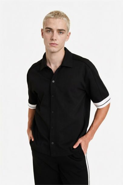 Man Short Sleeve Shirt