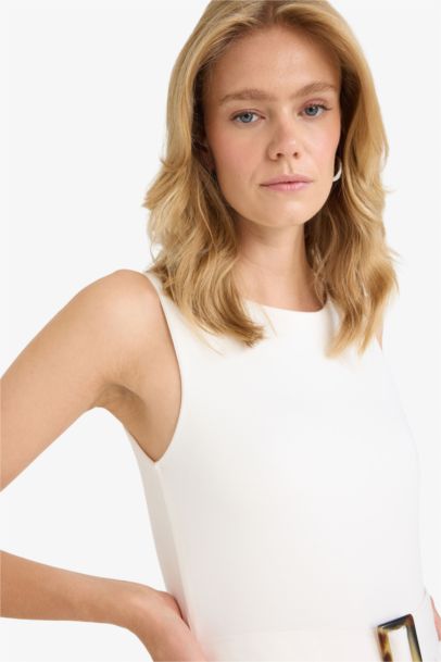 Robe maxi sans manches en popeline à col rond