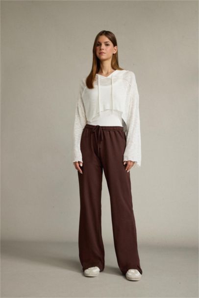 Slim Fit Three Pockets Trousers