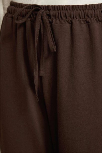 Slim Fit Three Pockets Trousers