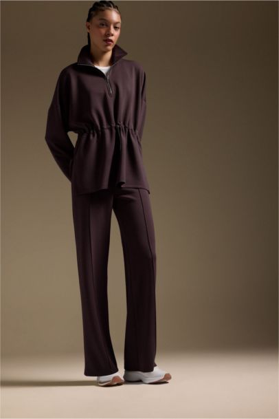 سويت شيرت قصة طويلة برقبة عالية بنصف سحاب