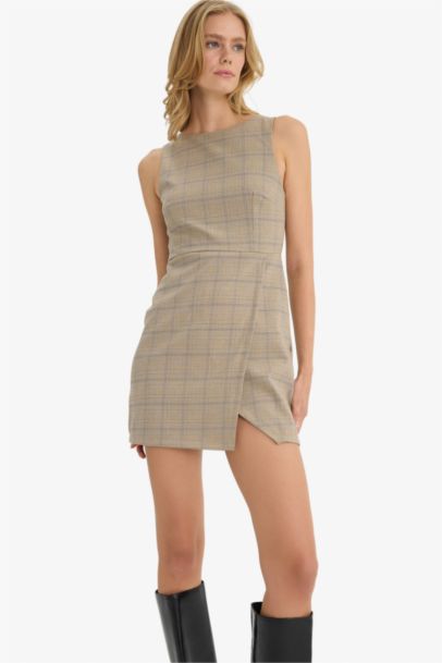 Robe courte sans manches à carreaux Col rond