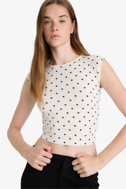 Fitted Crew Neck Polka Dot Sleeveless T-Shirt
