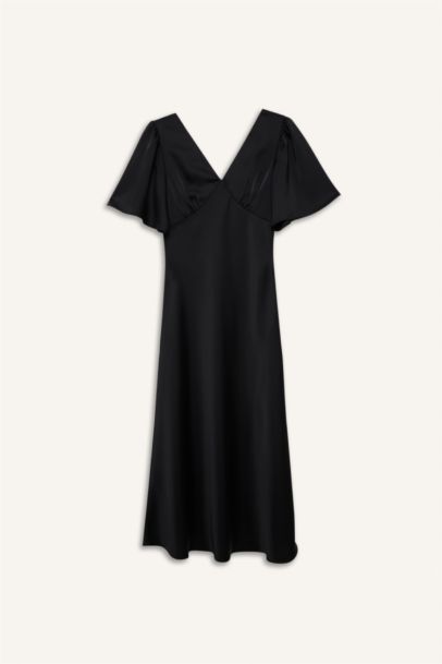 Платье с коротким рукавом стандартного кроя с V-образным вырезом из сатина