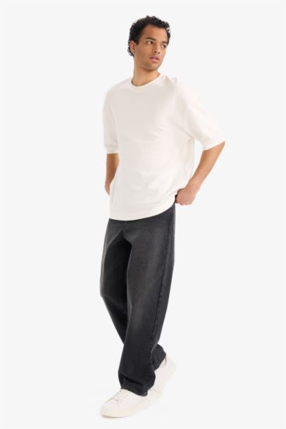 Baggy Fit Wide Leg Jeans