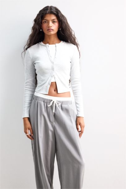 كارديجان مضلع سليم فيت مخصر برقبة مستديرة