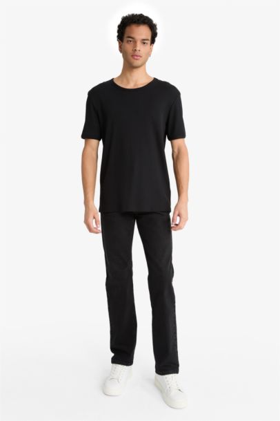 تيشيرت نص ردن ريبانا سليم فيت