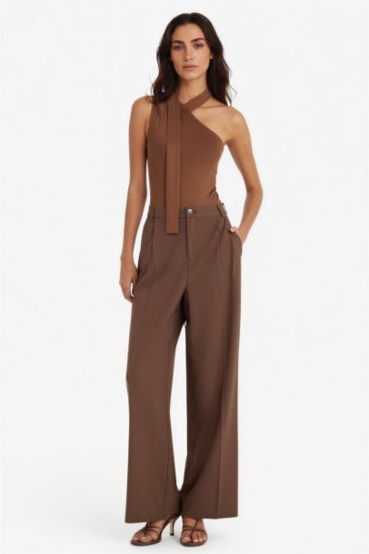 Tek Omuzlu Bağlama Detaylı Çıtçıtlı Body