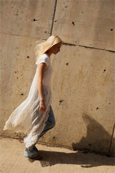 فستان نص كم طويل بالدانتيل قصة A بياقة V