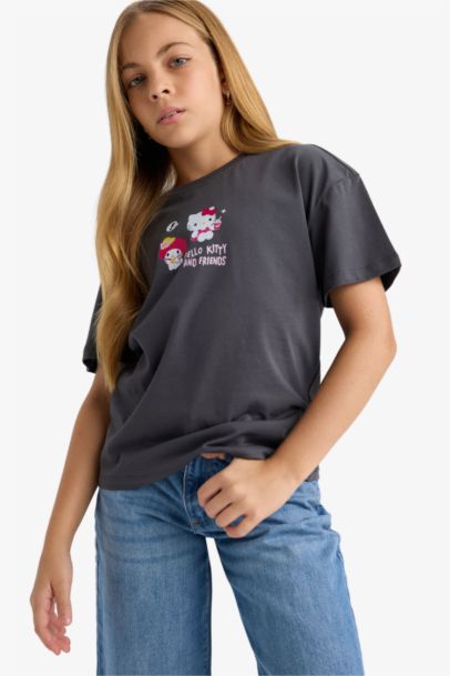 Hello Kitty Relax Fit Bisiklet Yaka Sırt Baskılı Kısa Kollu Tişört Kız Çocuk