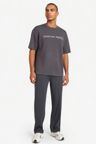 NBA Golden State Warriors Relax Fit дөңгелек жағалы қысқа жеңді футболка