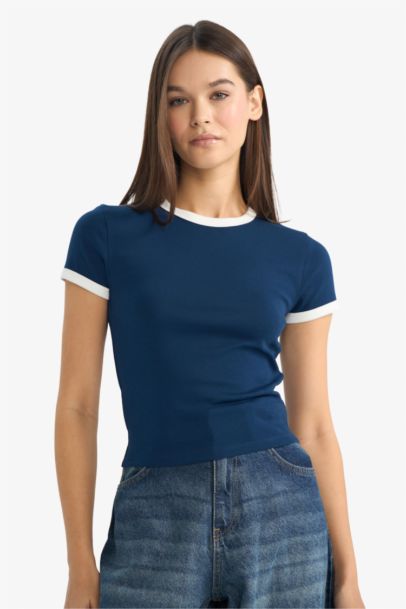 Woman Short Sleeve T-Shirt