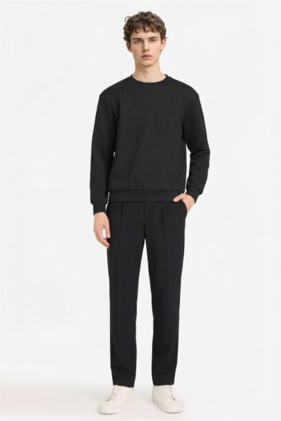 سويت شيرت قصة عادية بياقة مستديرة