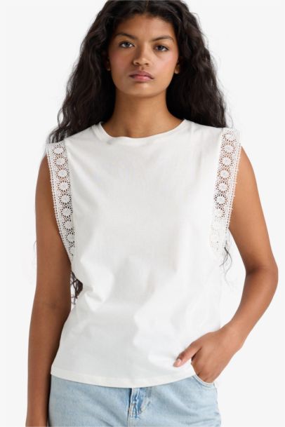 Regular Fit Crew Neck Embroidered Detailed Cotton Tank Top