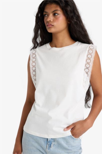 Regular Fit Crew Neck Embroidered Detailed Cotton Tank Top