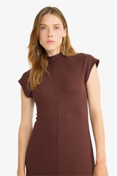 Yarım Balıkçı Yaka Ribana Kısa Kollu Midi Elbise