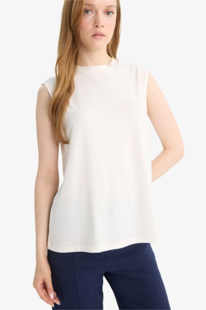 Regular Fit Bisiklet Yaka Basic Düz Kolsuz Tunik