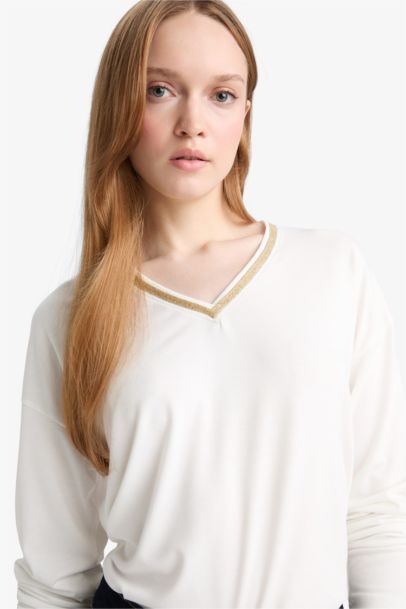 Regular Fit V-Neck Long Sleeve T-Shirt