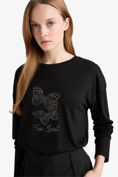 Relax Fit Crew Neck Long Sleeve T-Shirt