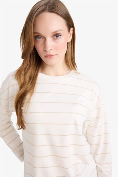 Relax Fit Crew Neck Long Sleeve T-Shirt