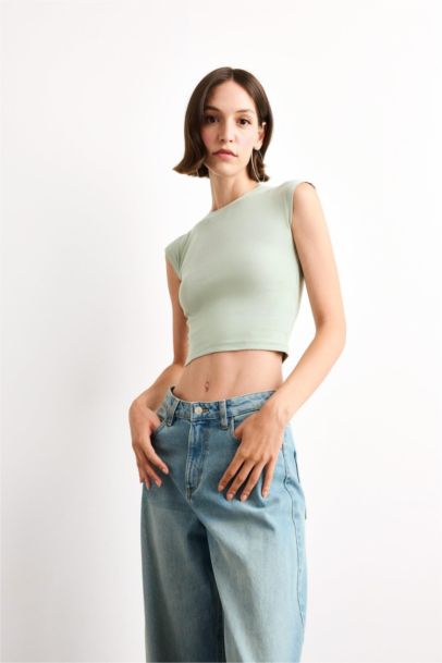 Slim Fit Crew Neck Short Sleeve T-Shirt