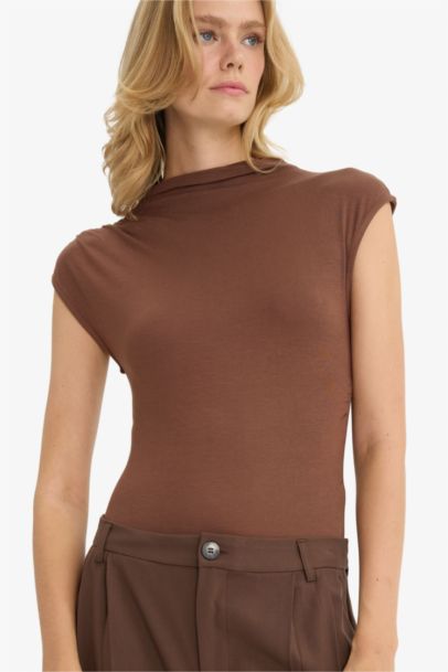 Slim Fit Half Turtleneck Tank Top