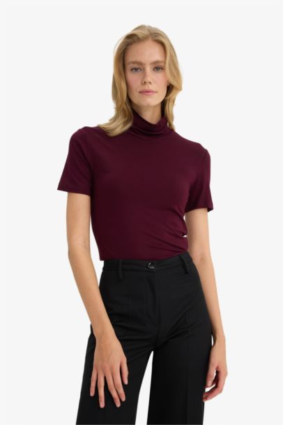 Woman Short Sleeve T-Shirt