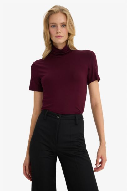 Woman Short Sleeve T-Shirt