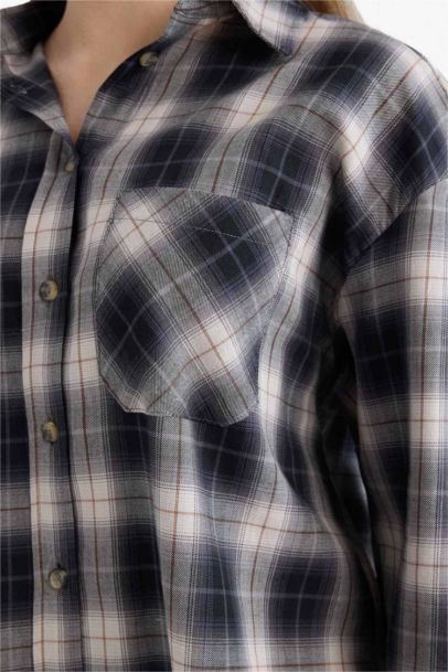 Chemise oversize longue en flanelle à carreaux