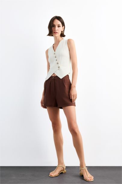 Slim Fit V-Neck Linen Vest