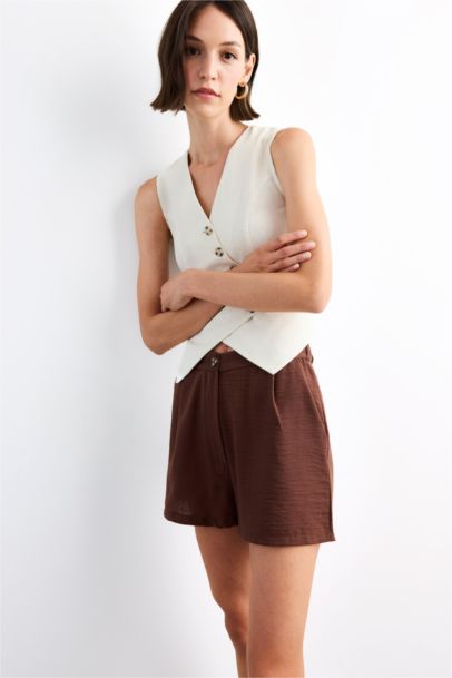 Slim Fit V-Neck Linen Vest