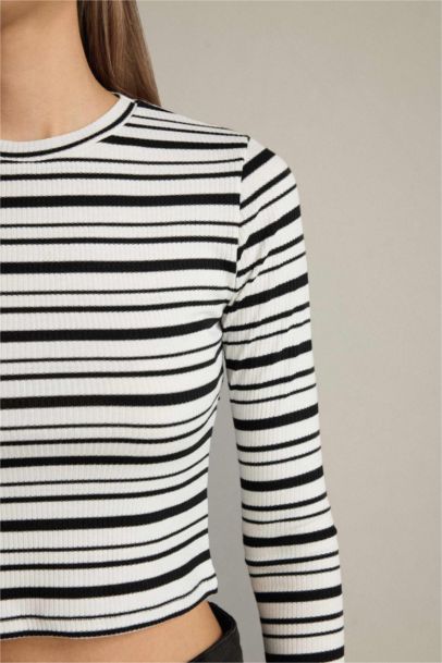 Crew Neck Long Sleeve T-Shirt