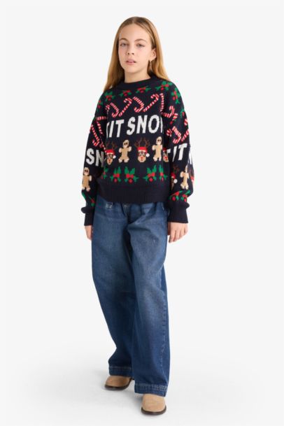 Girl Regular Fit Crew Neck Christmas Pullover