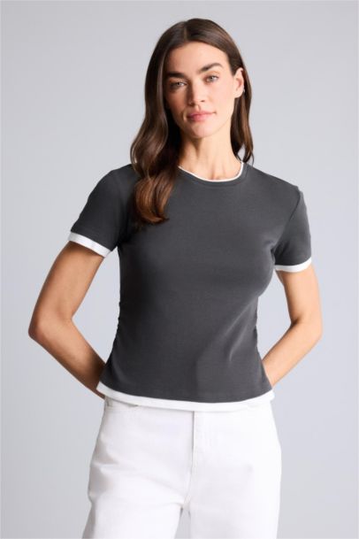 Woman Short Sleeve T-Shirt