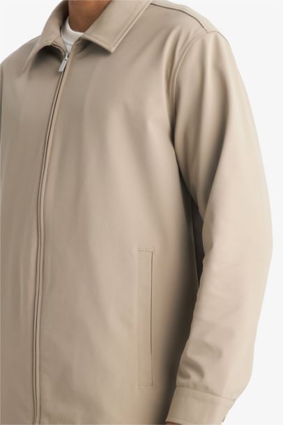 جاكيت مقاوم للماء سليم فيت