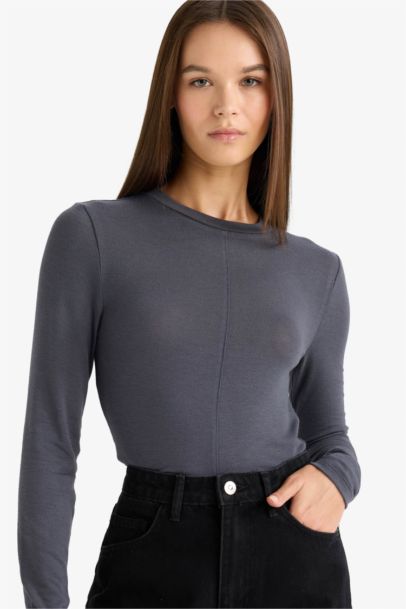 Slim Fit Crew Neck Long Sleeve T-Shirt