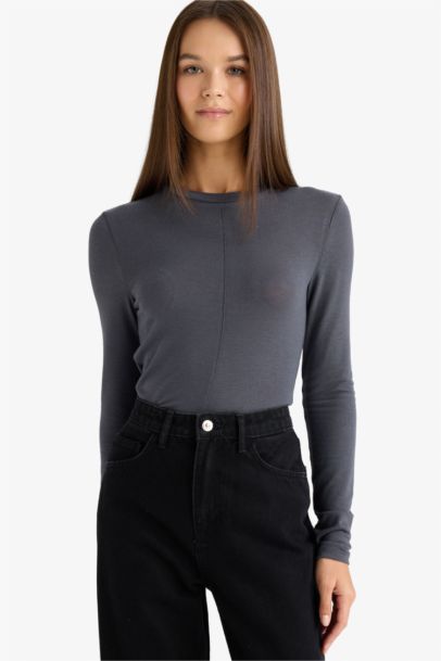 Slim Fit Crew Neck Long Sleeve T-Shirt