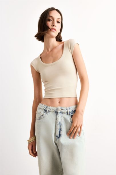 Crew Neck Short Sleeve T-Shirt