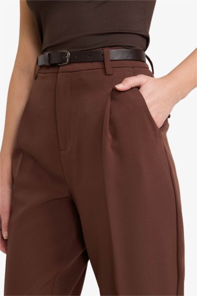 Carrot Fit With Pockets Trousers