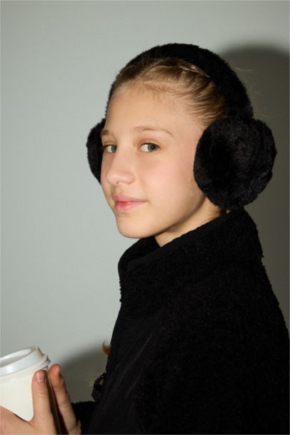 Girl earmuff