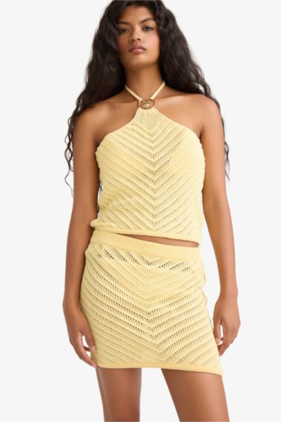 Slim Fit Halter Collar Tank Top