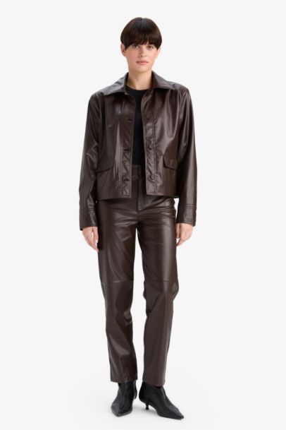 Straıght Fıt Cepli Kısa Paça Bilek Boy Deri Pantolon