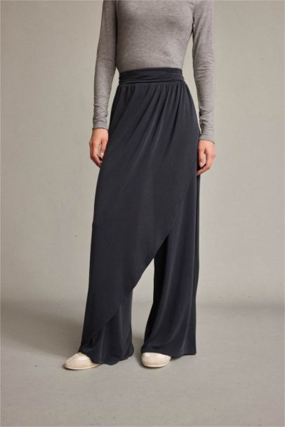 Relax Fıt Normal Bel Düz Paça Modal Pantolon